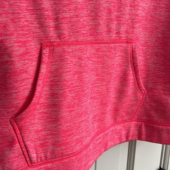Under Armour Coldgear Girls XL Pink Fleece lined Hoodie with purple detail - Picture 6 of 9